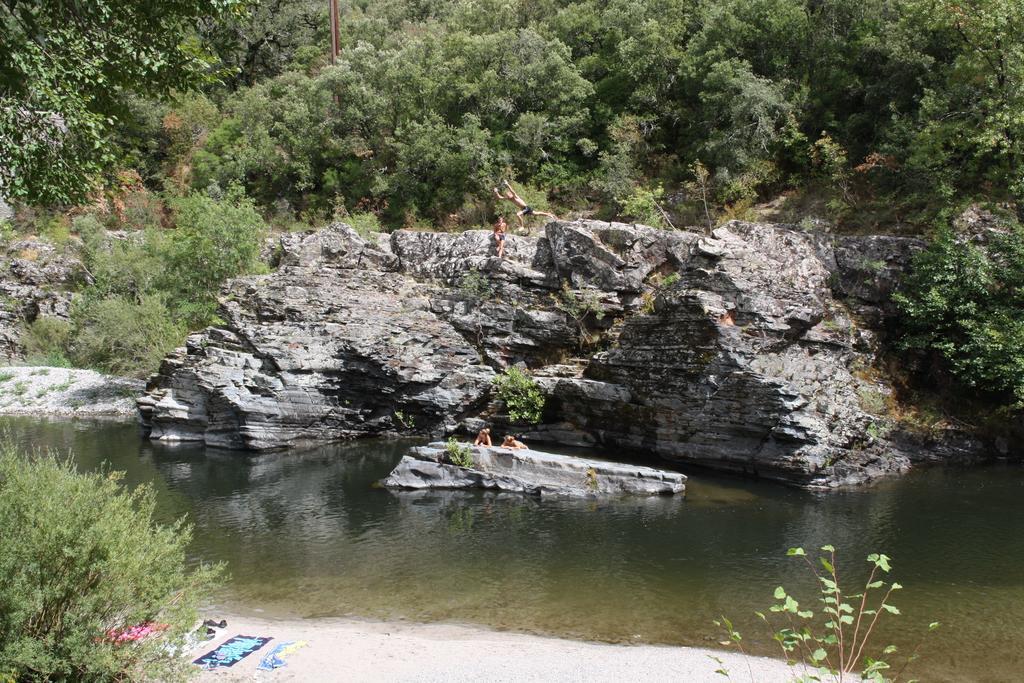 Camping Les Gorges De L'herault Sumene